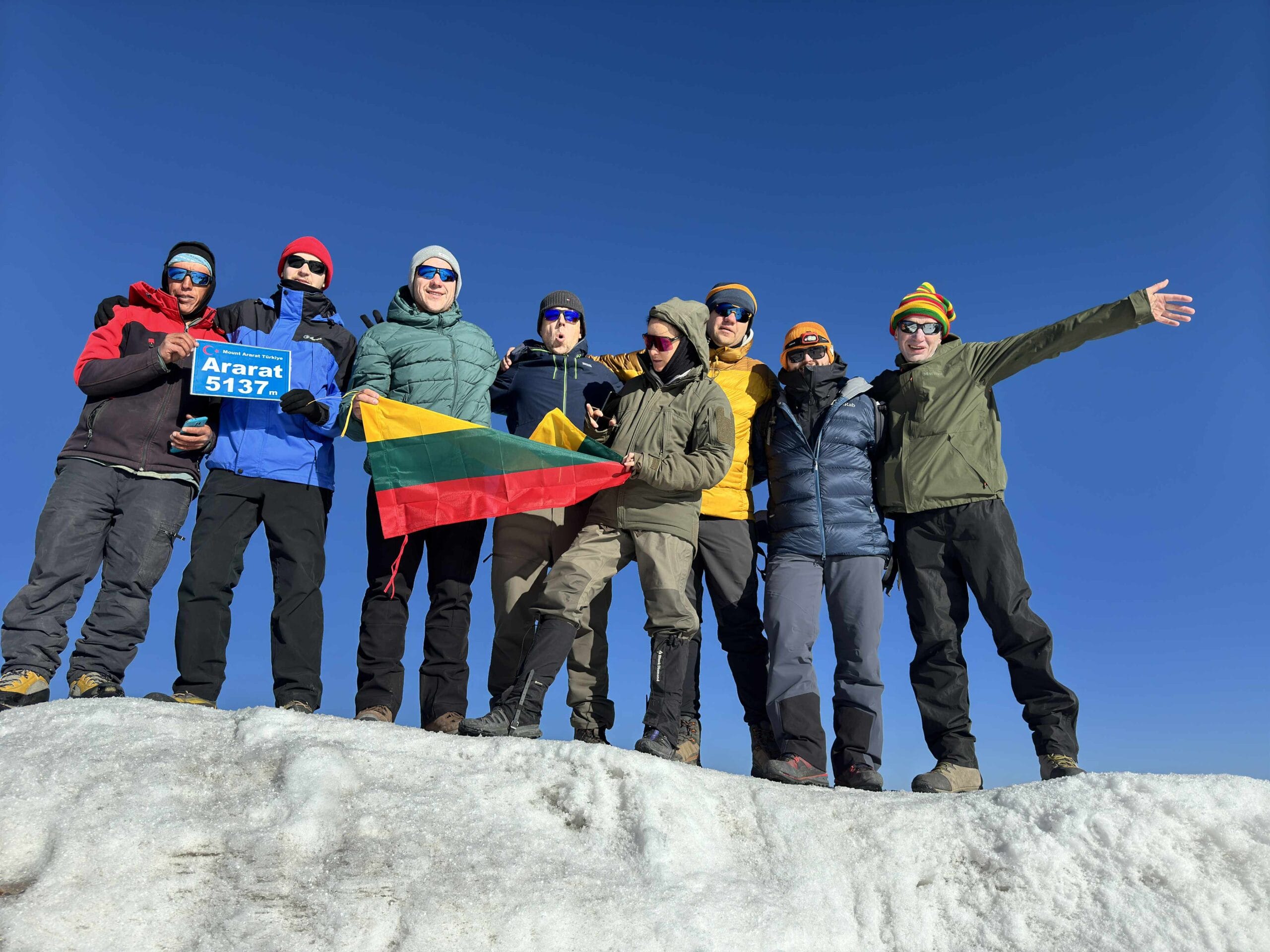 Žygis į Ararato viršūnę