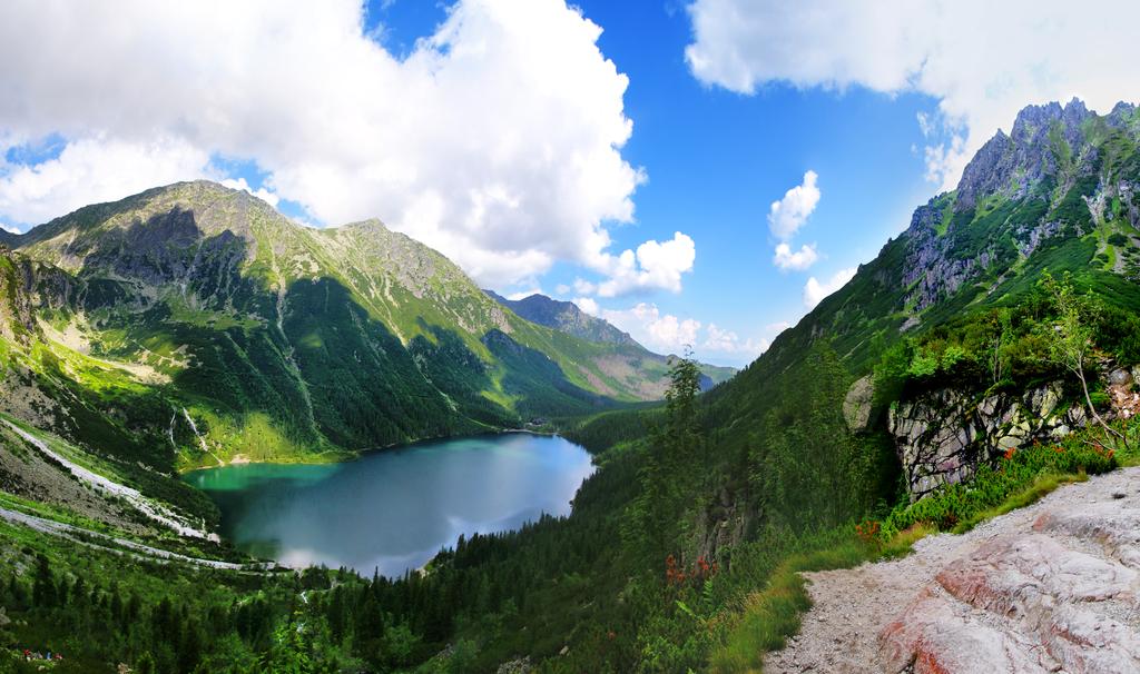 Autumn hiking in the High Tatras