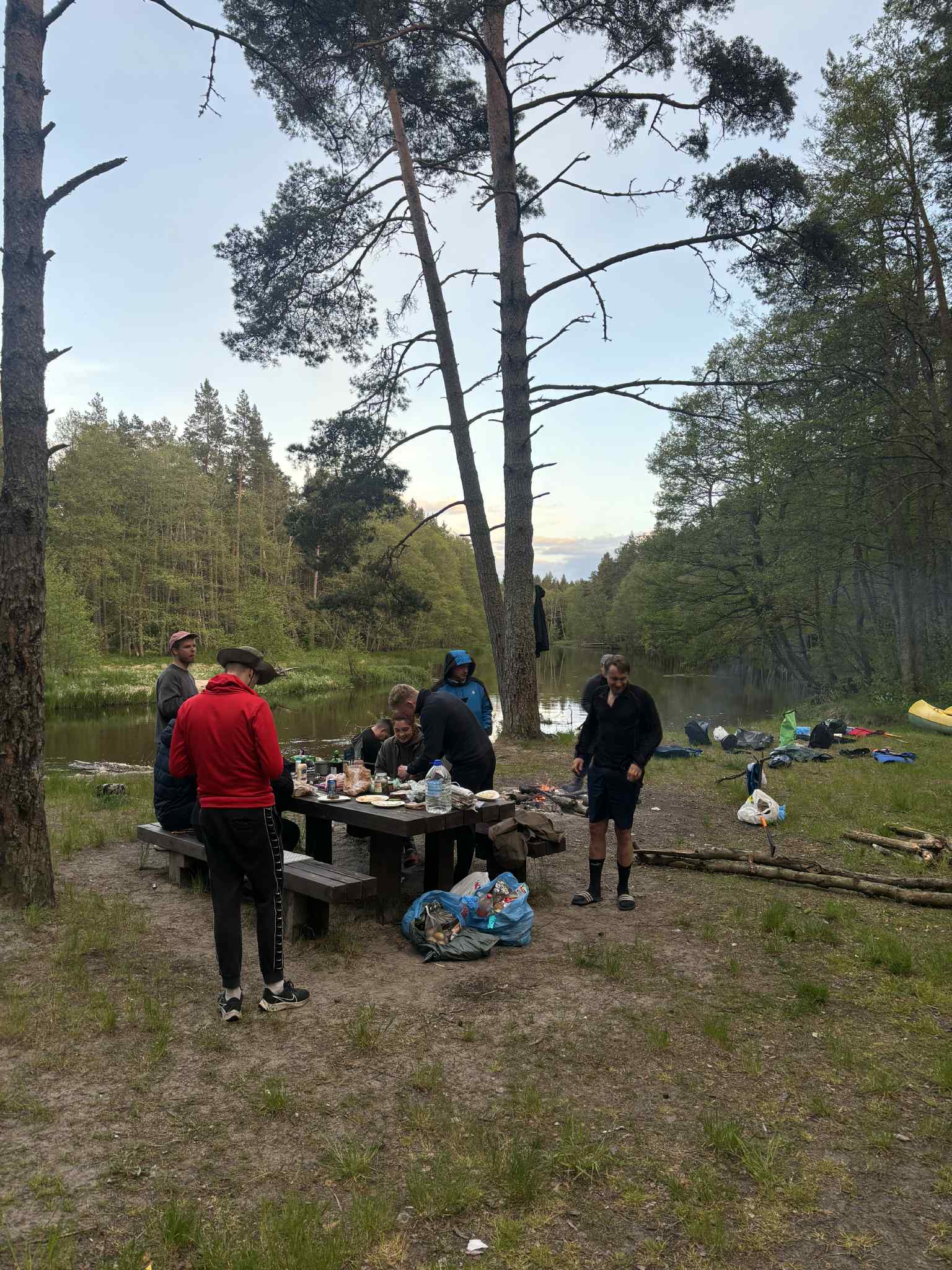 Latvija | plaukimas Irbės upe