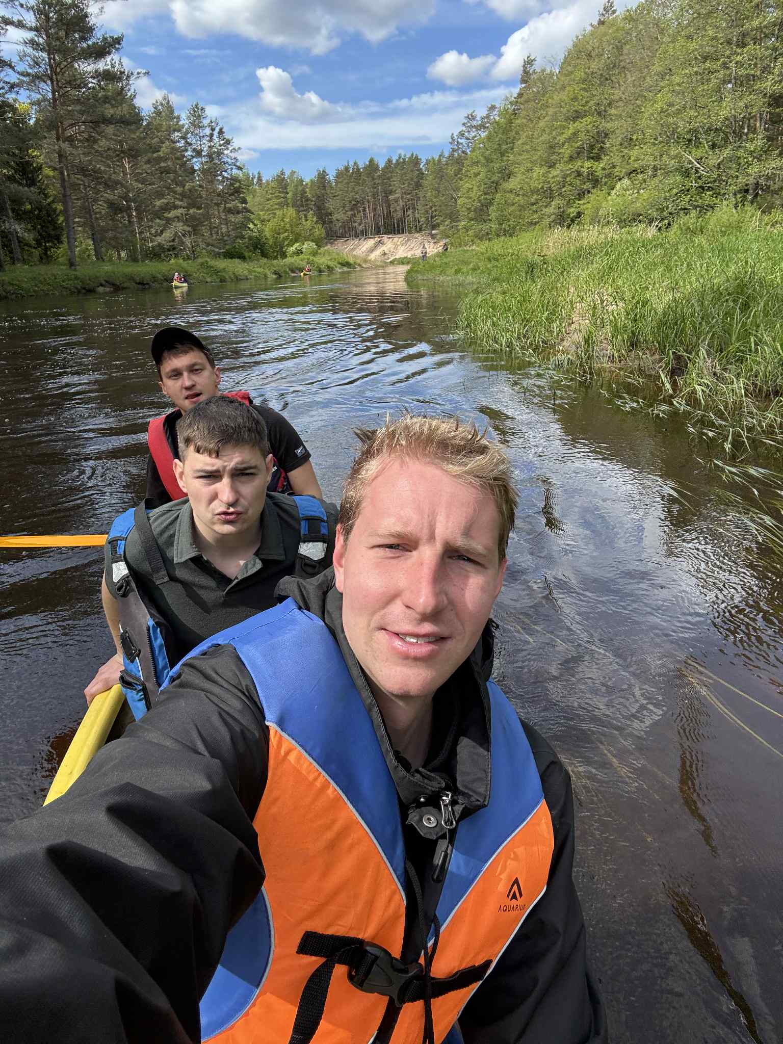 Latvija | plaukimas Irbės upe